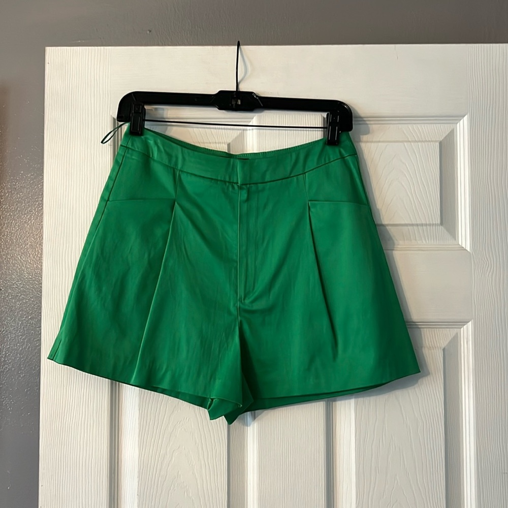 Zara short